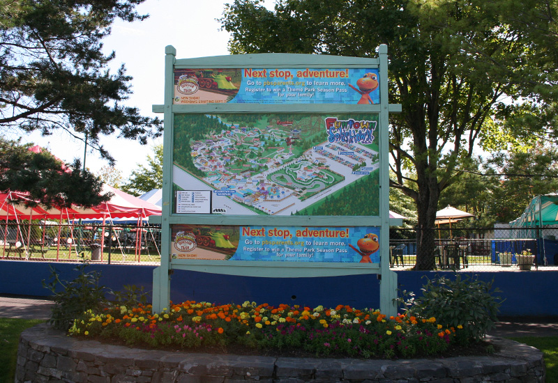 Theme Parks Signage